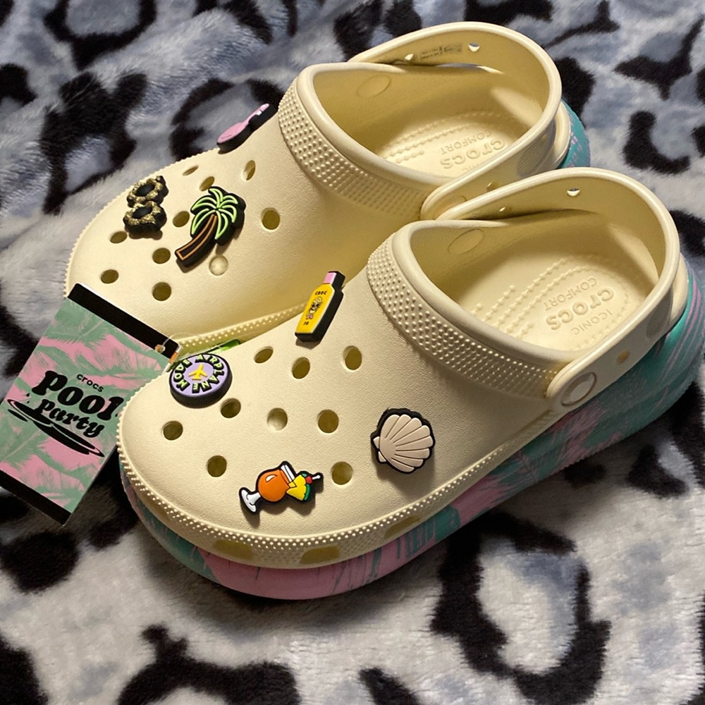 Crocs